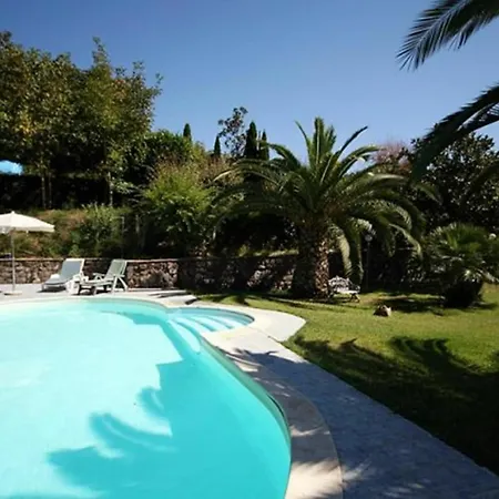 Villa Bronze