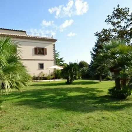 Villa Bronze